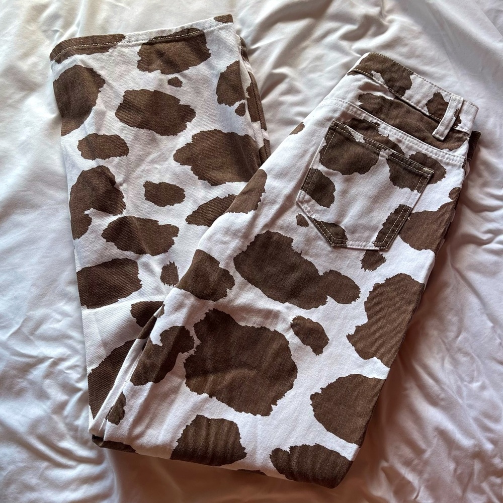 Brown Cow Print Jeans (size M) 🤎🐮Shein